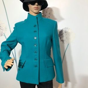 Beautiful jacquet 100% wool.